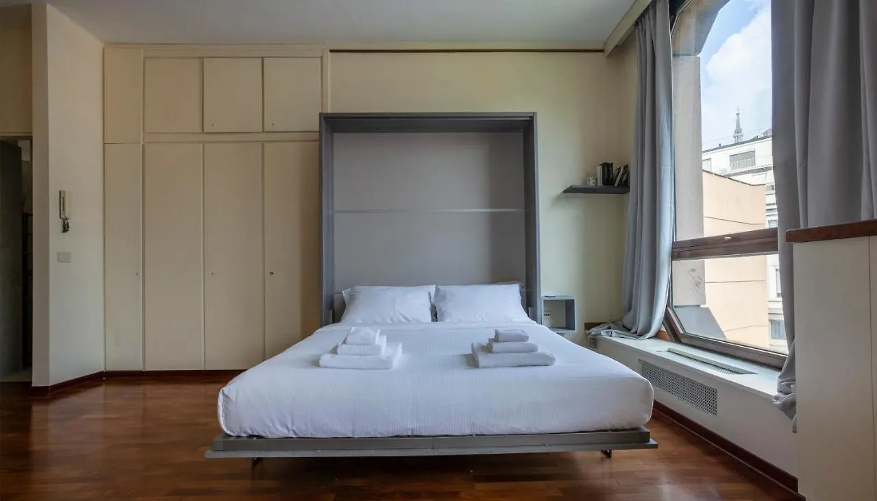 Italianway-Santo Stefano 5 Apartman Milánó 0*,